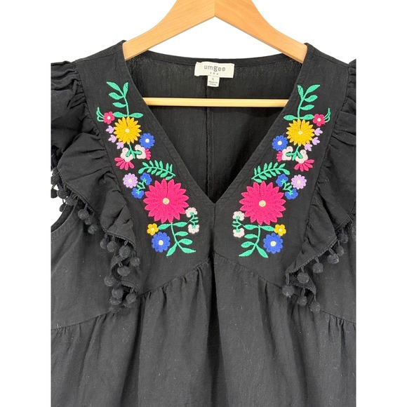 Umgee Boho Embroidered V-Neck Top Pom Pom Trim Ruffle Babydoll Black Size Large - Picture 4 of 9